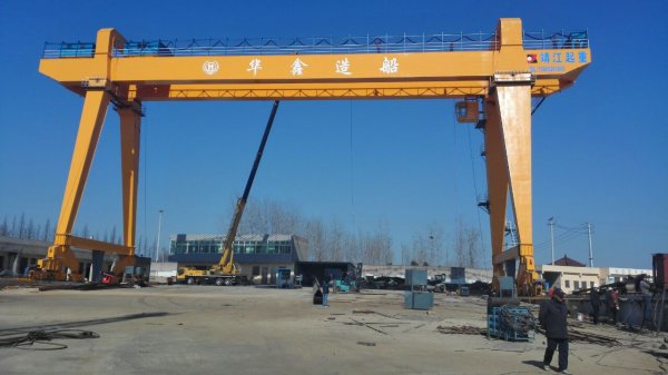 門式起重機吊裝作業(yè)失穩(wěn)的原因及預防措施 